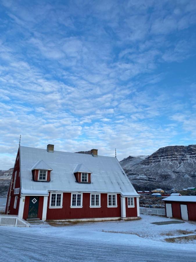 Hotel Disko Island Qeqertarsuaq Exterior photo