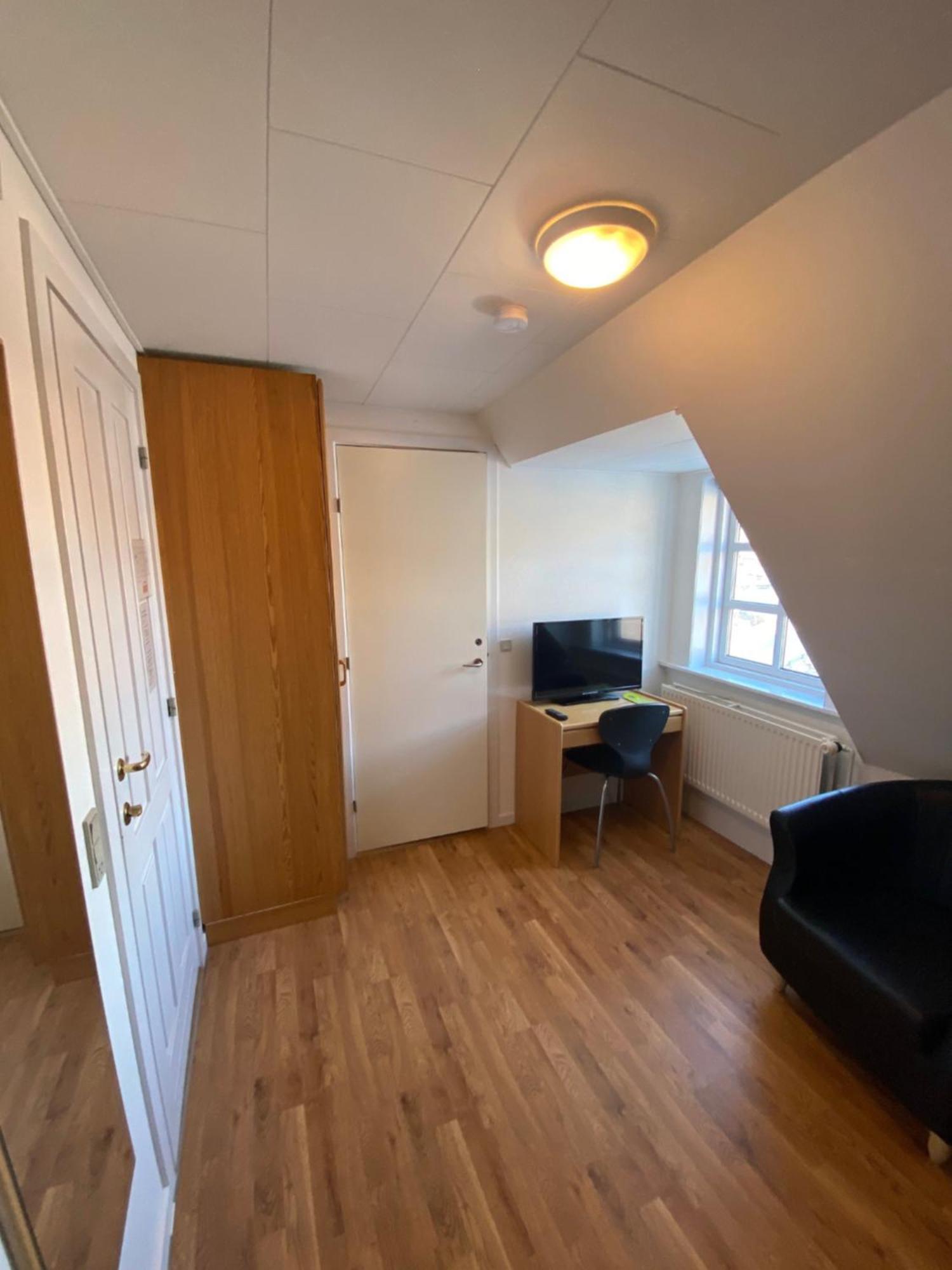 Hotel Disko Island Qeqertarsuaq Room photo